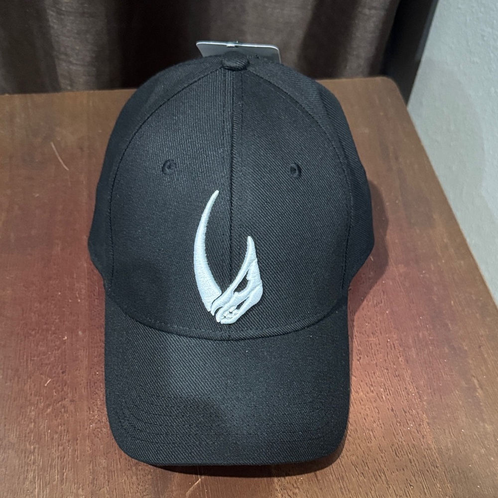 Bioworld Mandalorian Black Cap with White Embroidery OSFM NEW